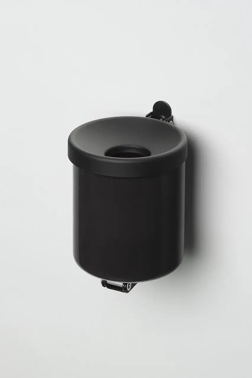 Robuster Ascher zur Wandmontage | 0,6 Liter, HxBxT 10x9x9cm | Stahl | Schwarz