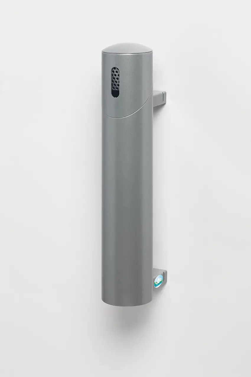 Robuster Wandascher | 145cm Rohrlänge | zum Einbetonieren | 1,4 Liter, HxBxT 51x10x17cm | Stahl | Silber