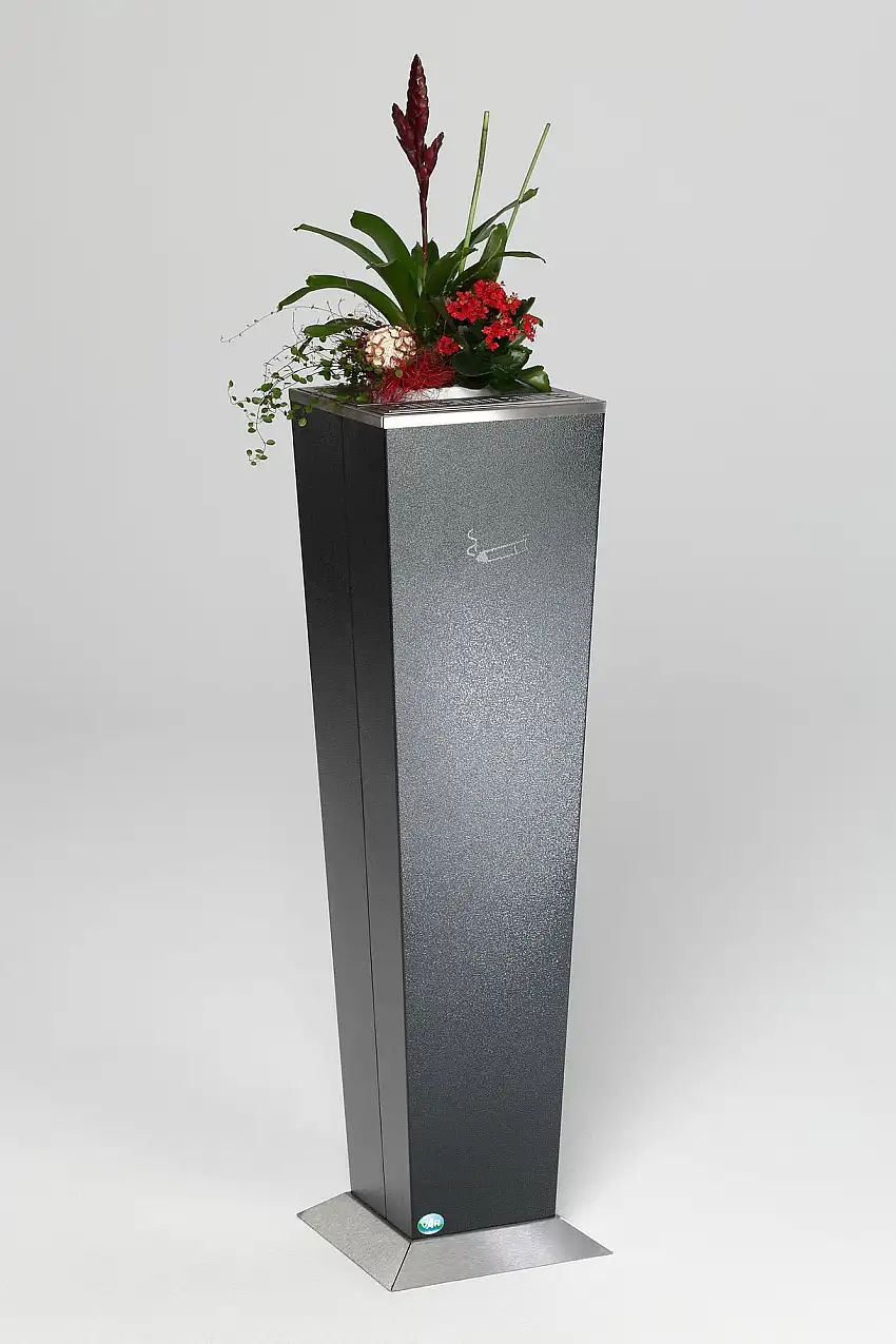 Dekorativer Ascher in Pyramidenstumpfform | Ascher/- Abstelleinsatz | HxBxT 110x31x31cm | Verzinkter Stahl | Grau