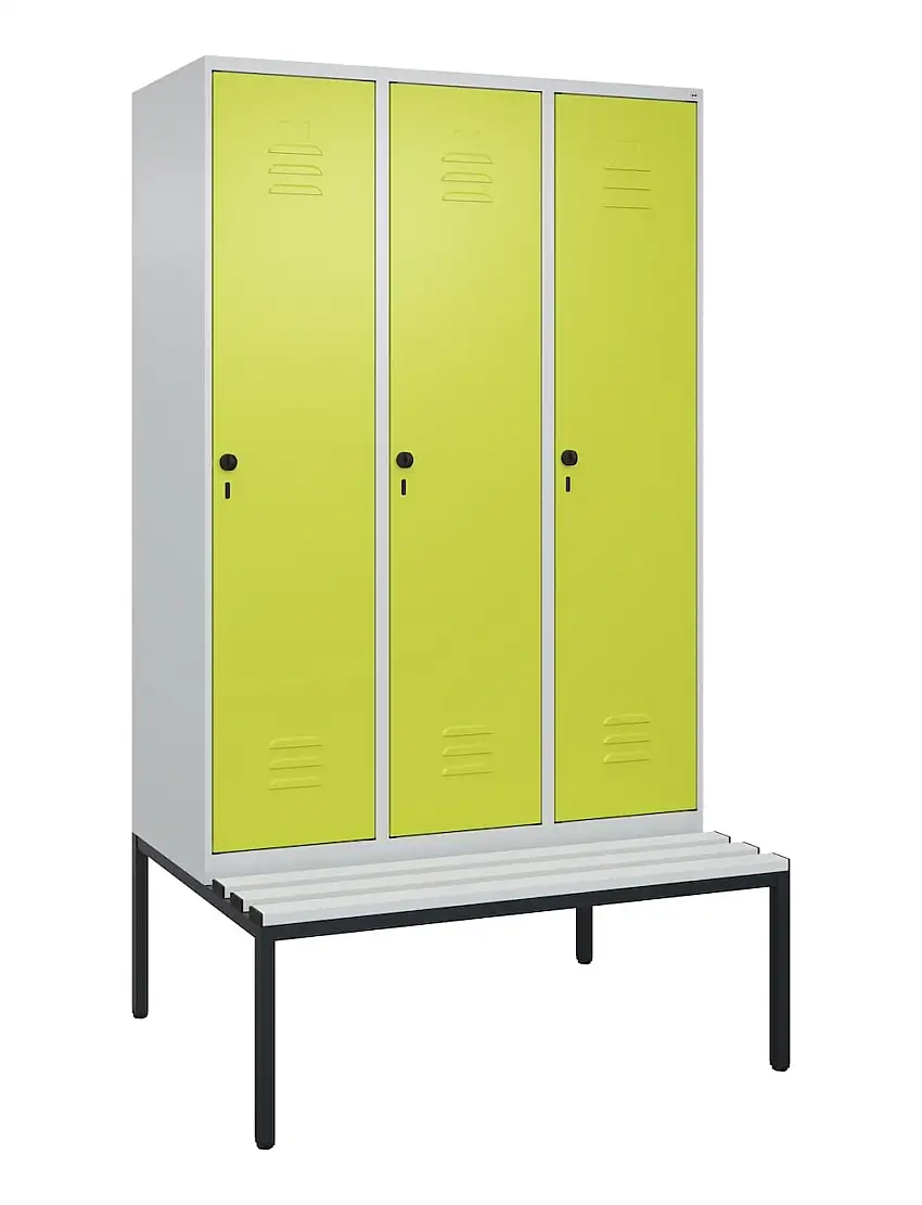 C+P Spind Classic PLUS mit untergebauter Sitzbank aus Kunststoff | 3 Abteile | HxBxT 212x120x81,5cm | Sicherheits-Drehriegel | Stahl | Lichtgrau/Clowngrün