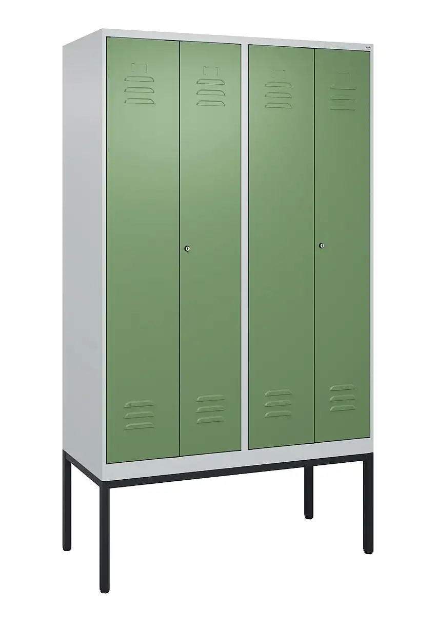 C+P Doppel-Spind Classic PLUS mit Gestell | 4 Abteile | HxBxT 212x120x50cm | Zylinderschloss | Stahl | Lichtgrau/Resedagrün